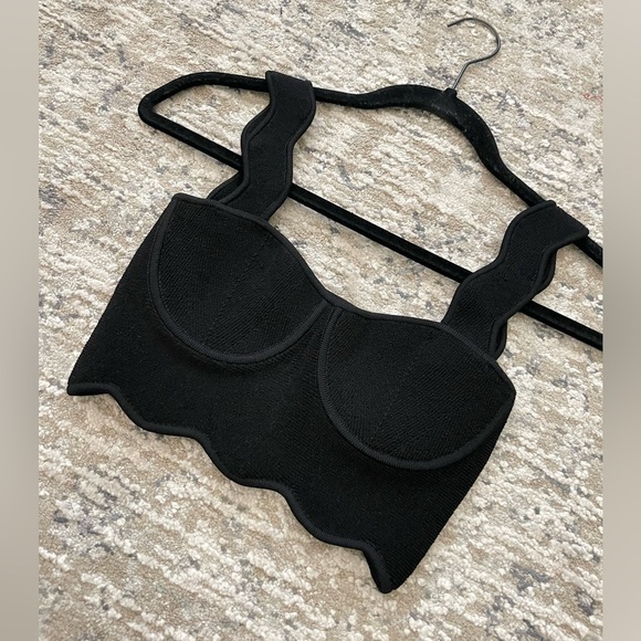 NEW GALVAN LONDON Delia Scalloped Knit Top Crop Black Size XS $495 Milkmaid - Picture 7 of 10